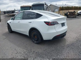 Tesla Model Y Long Range 4x4, снимка 2