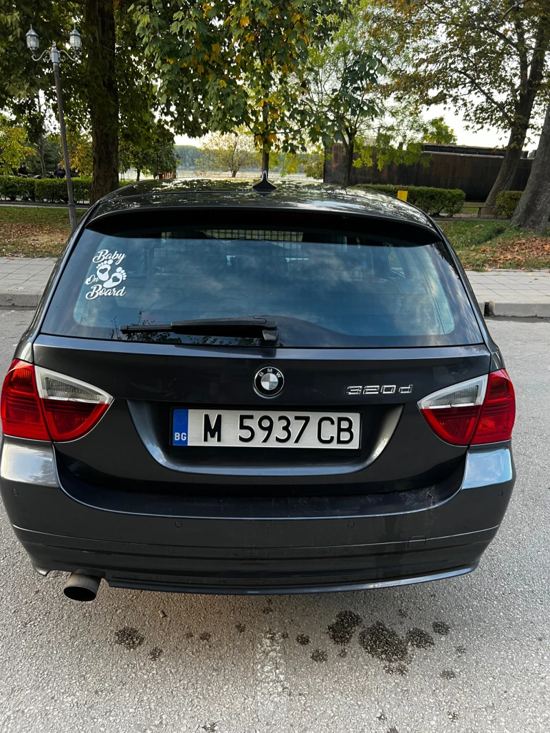 BMW 320 320D Navi, снимка 4 - Автомобили и джипове - 47538627