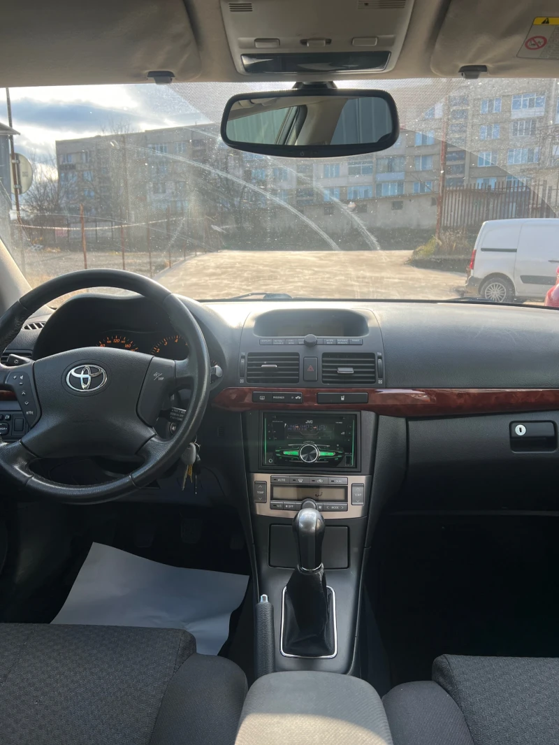 Toyota Avensis, снимка 4 - Автомобили и джипове - 48380018