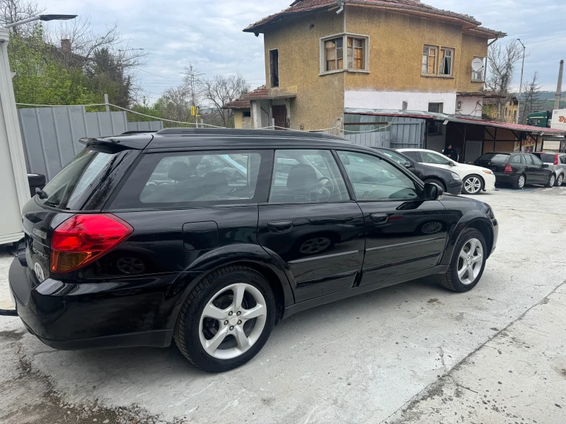Subaru Outback 2.5 I Швейцария ТОП СЪСТОЯНИЕ, снимка 7 - Автомобили и джипове - 49752565