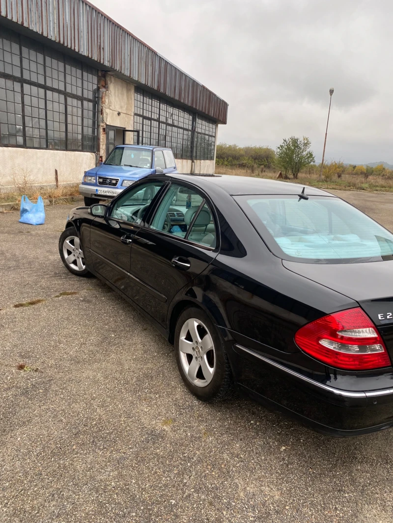 Mercedes-Benz E 270, снимка 3 - Автомобили и джипове - 52104099