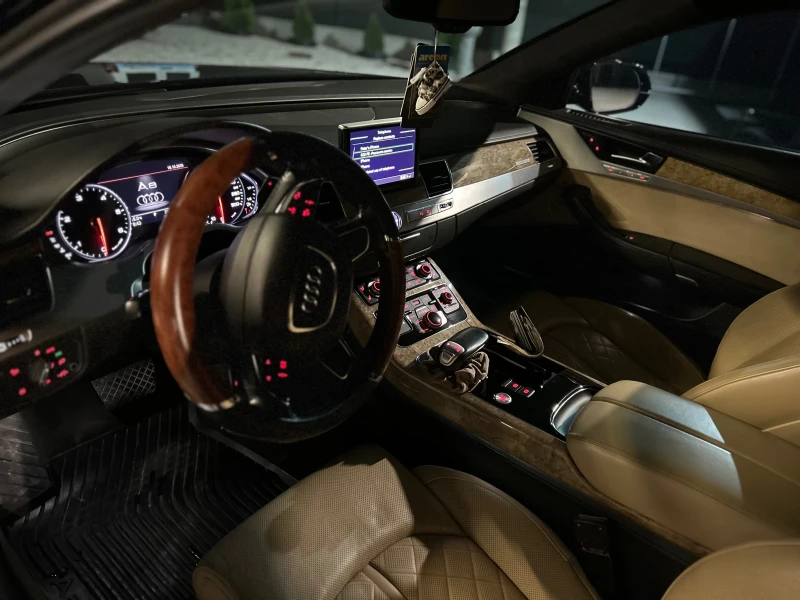 Audi A8, снимка 12 - Автомобили и джипове - 52145068