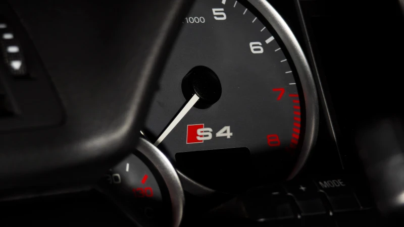 Audi S4 Avant 4.2, снимка 14 - Автомобили и джипове - 52382043