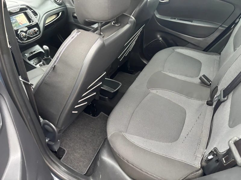 Renault Captur 2015+ 0.9+ ЛЕД+ ВС.ПЛАТЕНО+ НАВИ+ КАТО НОВА, снимка 10 - Автомобили и джипове - 52413942