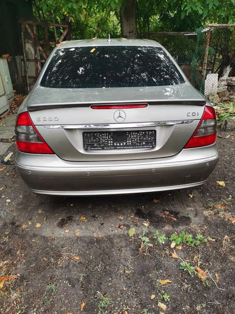 Mercedes-Benz E 270, снимка 5 - Автомобили и джипове - 28614420