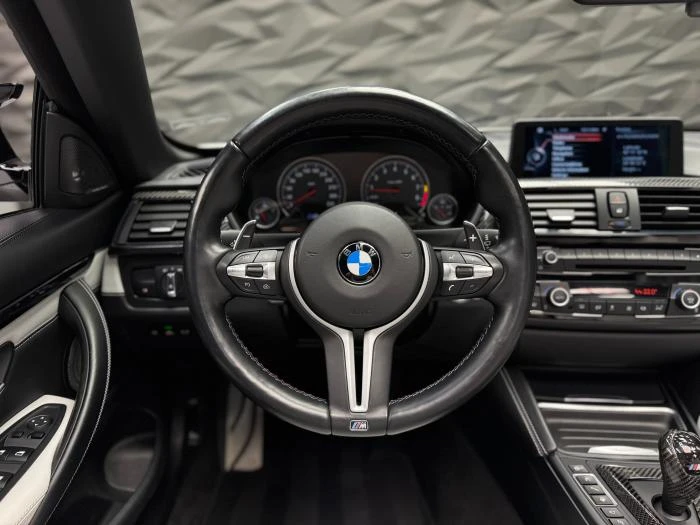 BMW M4 Cabrio* Carbon-Ceramic* H&K* Surround View, снимка 6 - Автомобили и джипове - 56177372