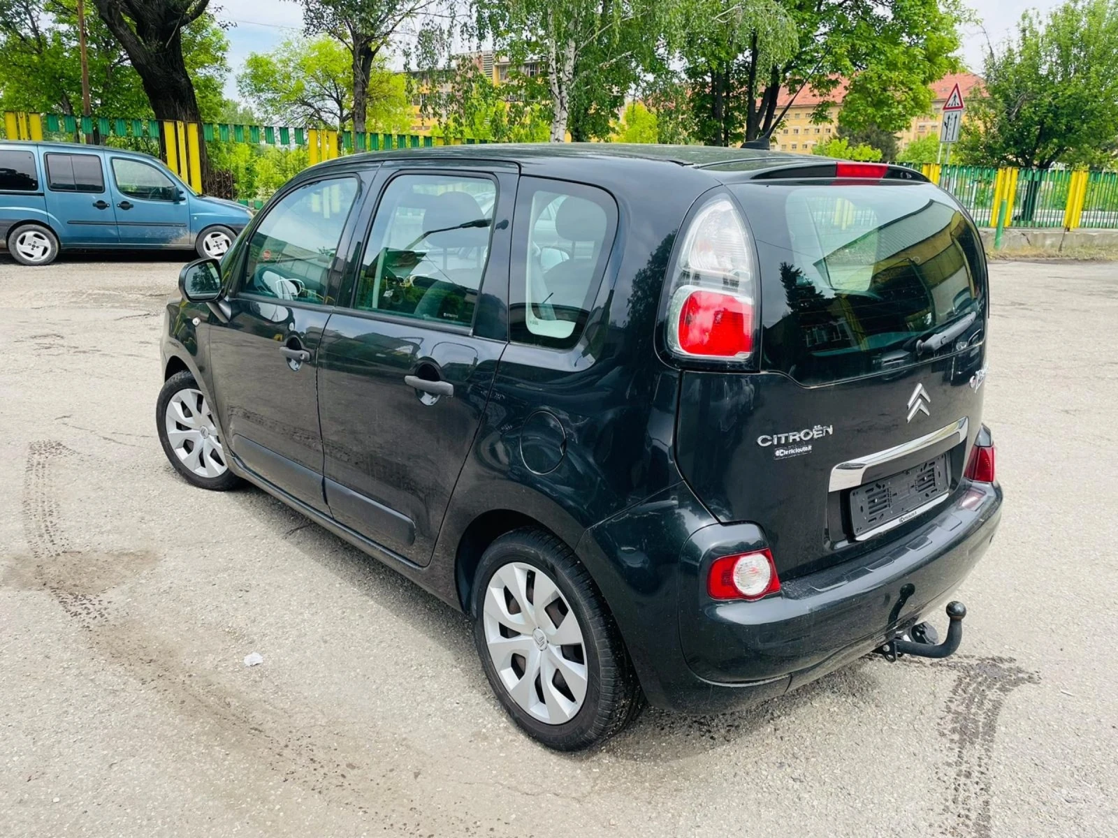 Citroen C3 Picasso 1.6 HDI - изображение 3