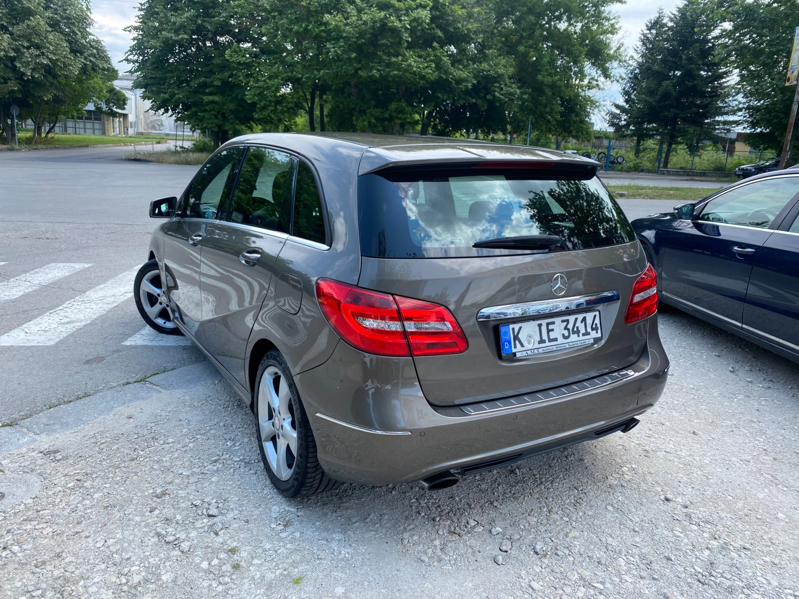 Mercedes-Benz B 200 Бензин AMG Packet Euro 6 - изображение 6