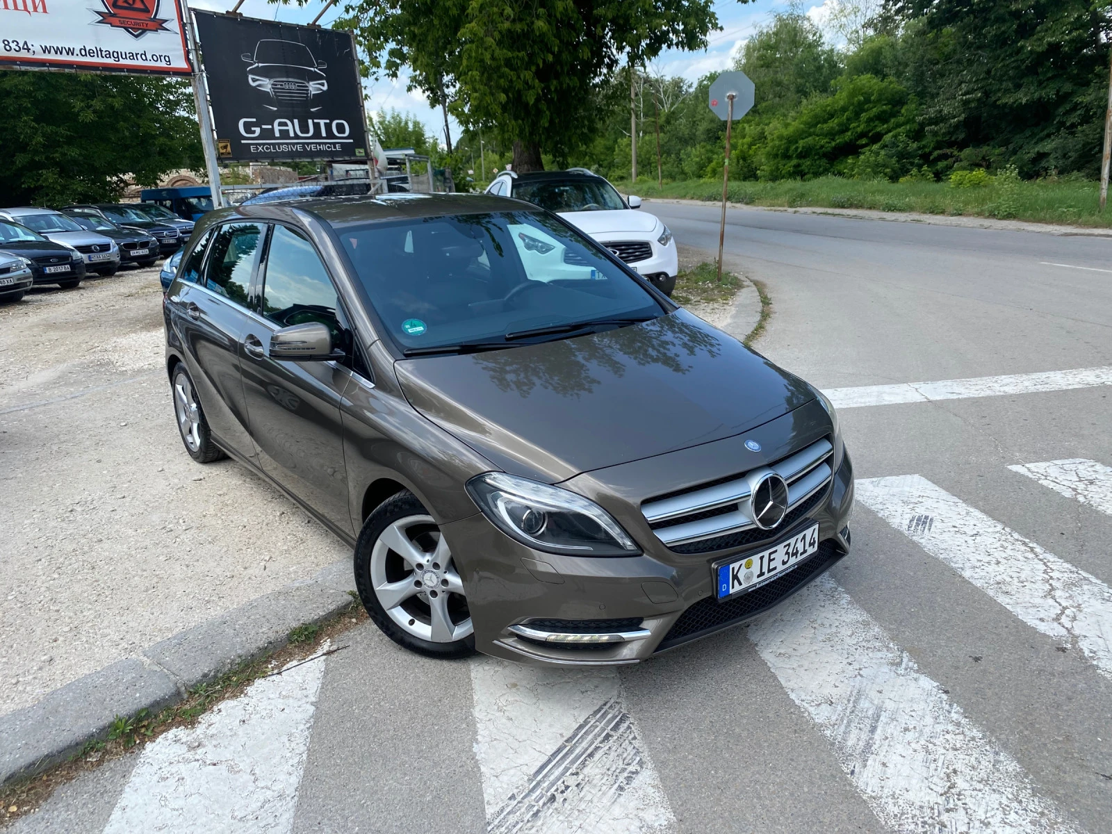 Mercedes-Benz B 200 Бензин AMG Packet Euro 6 - изображение 5