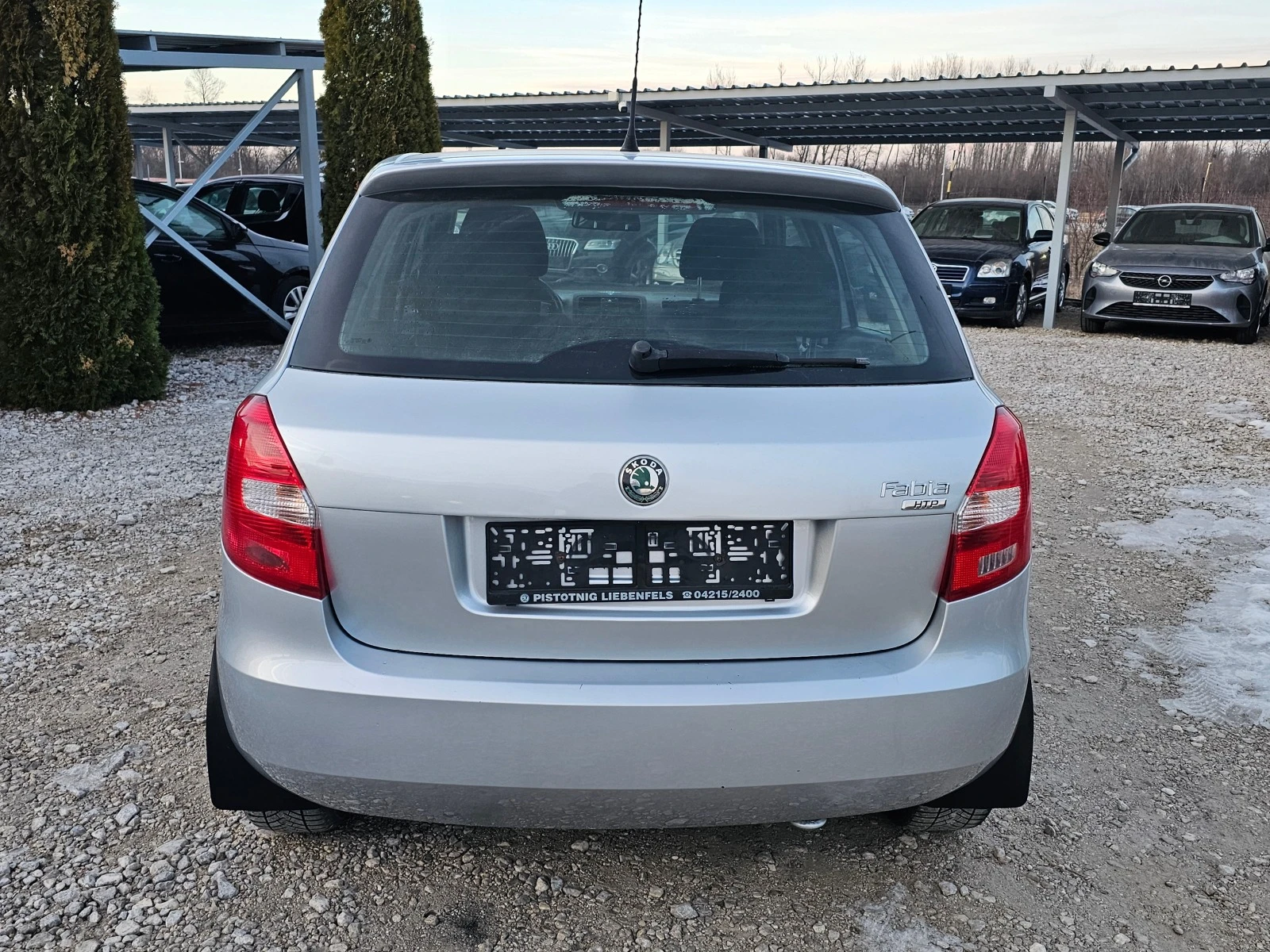 Skoda Fabia 1.2 БЕНЗИН ! ! ! КЛИМАТИК - изображение 4