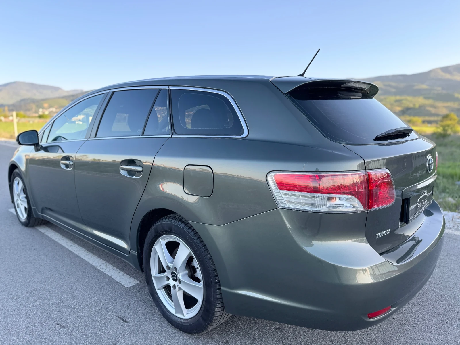 Toyota Avensis 2.0 D-4D 126к.с NAVI / EURO 5 - изображение 6