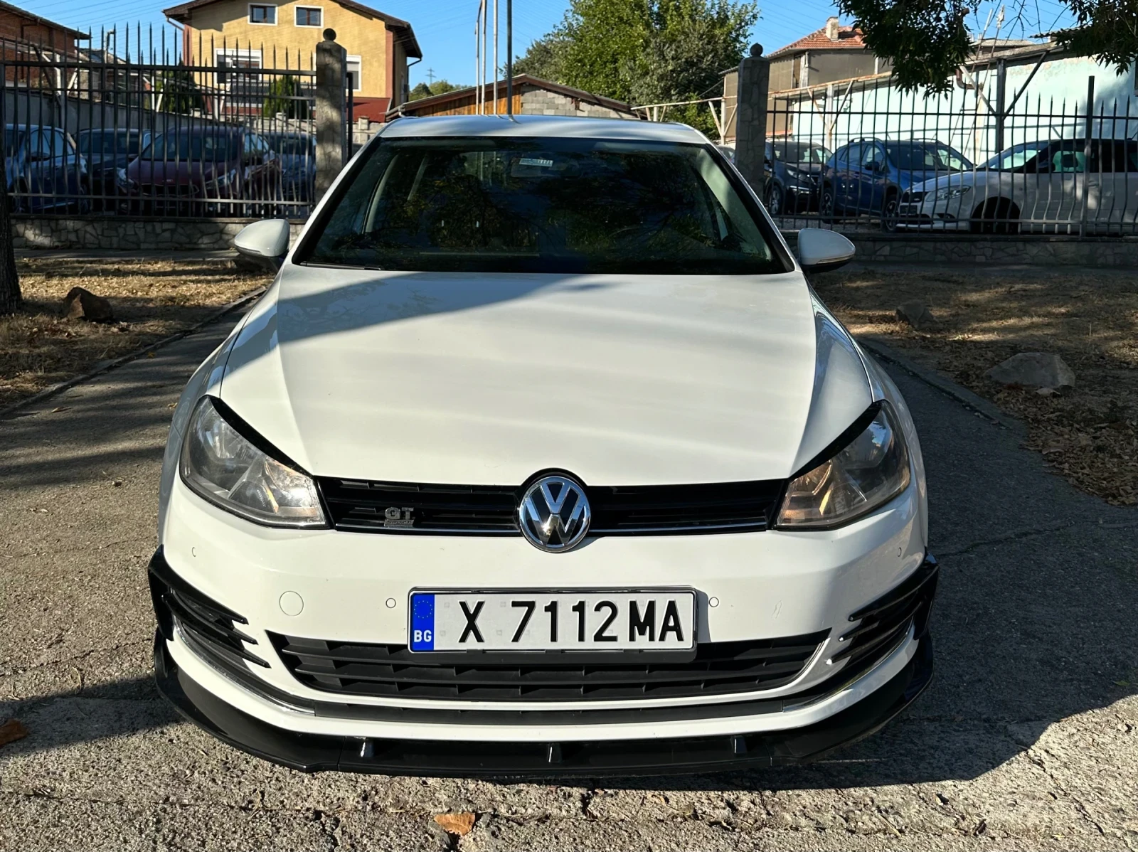 VW Golf 1.2 BENZIN TFS R-LINE - изображение 2