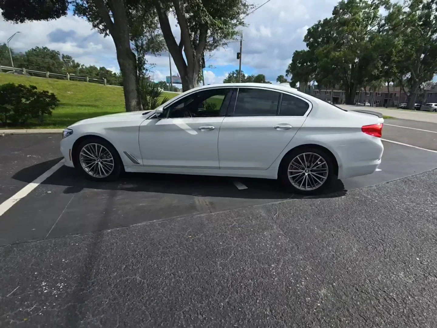 BMW 530 * CARFAX* БЕЗ ПЪРВОНАЧАЛНА*  - изображение 2