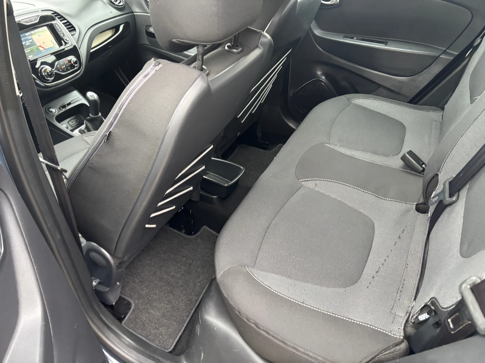 Renault Captur 2015+ 0.9+ ЛЕД+ ВС.ПЛАТЕНО+ НАВИ+ КАТО НОВА - изображение 10