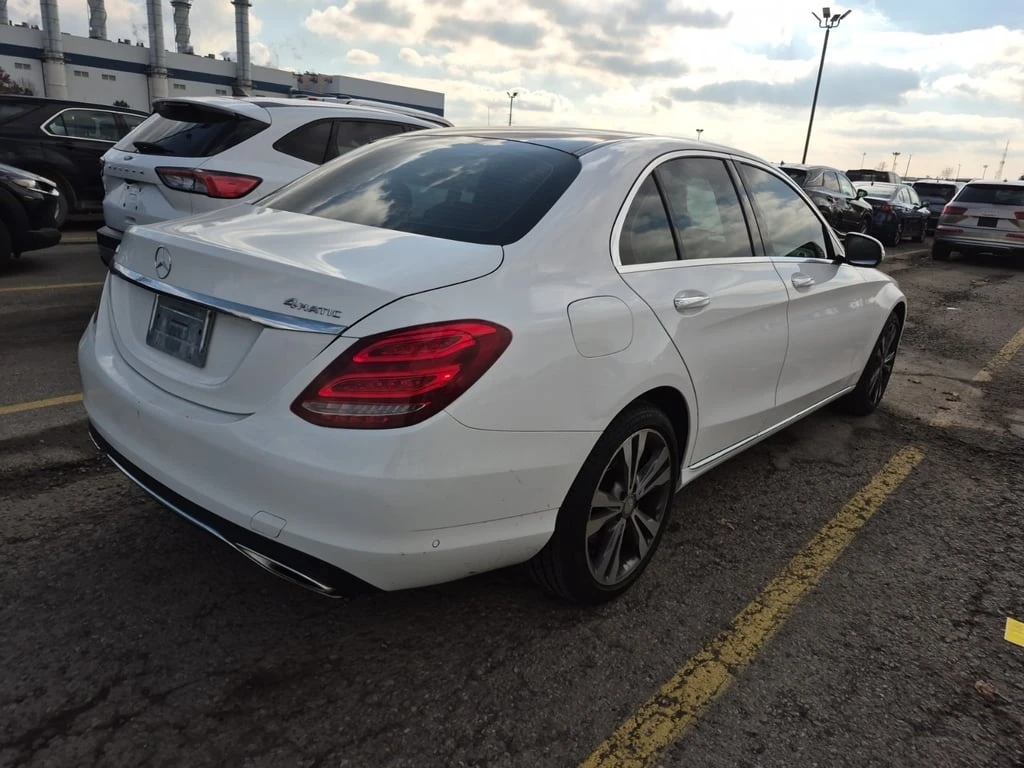 Mercedes-Benz C 300 * CARFAX * БЕЗ ПЪРВОНАЧАЛНА ВНОСКА - изображение 3