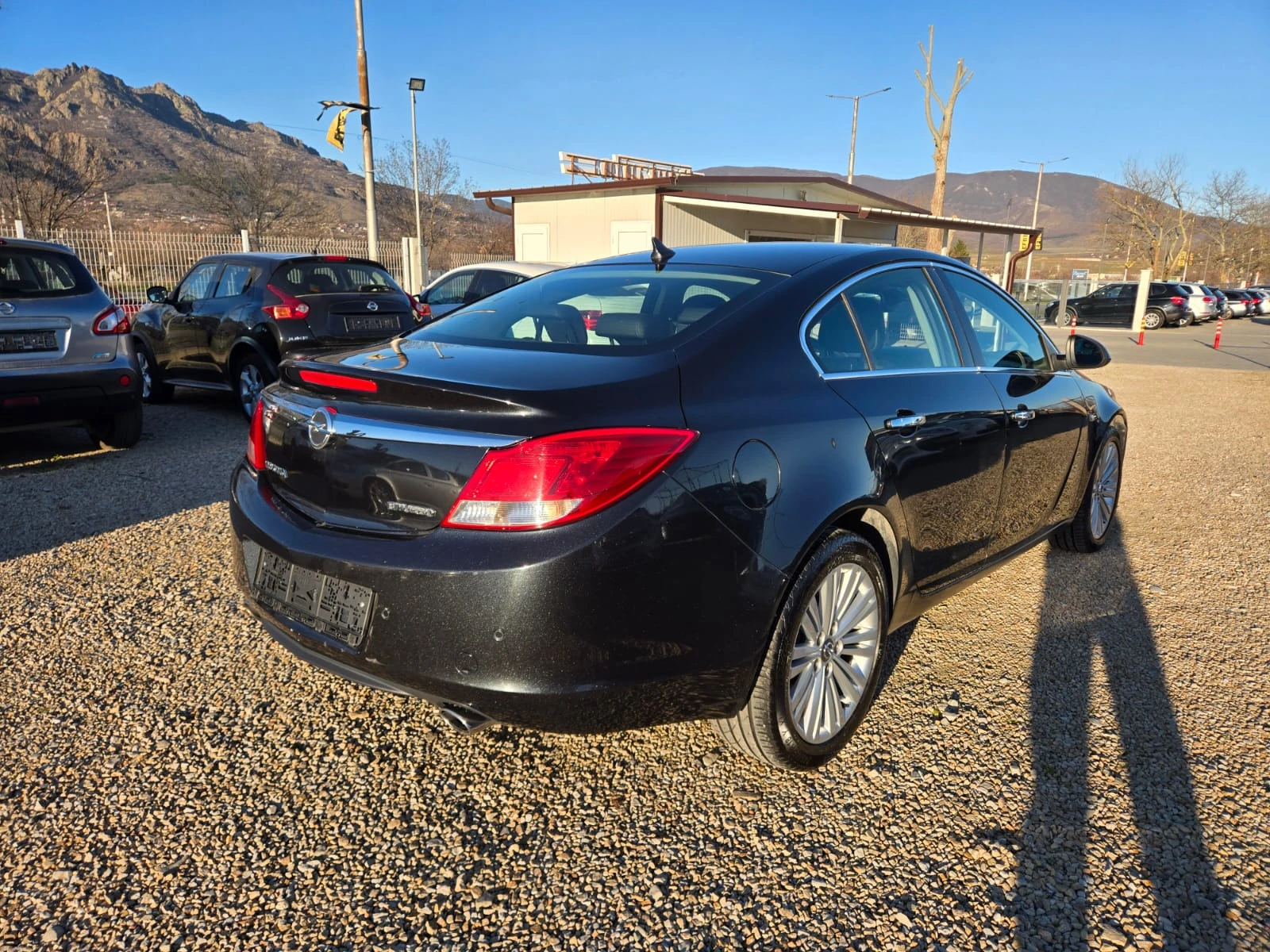 Opel Insignia КАТО НОВА, снимка 6 - Автомобили и джипове - 53821729