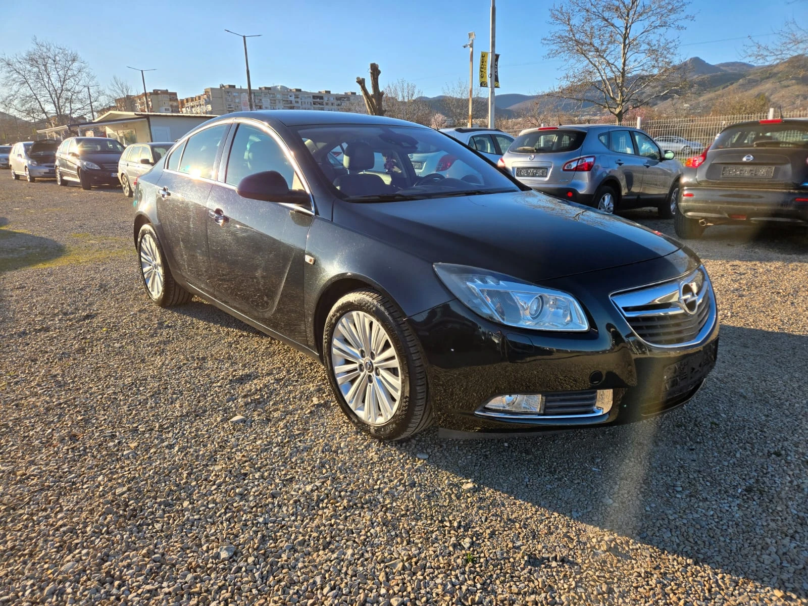 Opel Insignia КАТО НОВА, снимка 2 - Автомобили и джипове - 53821729