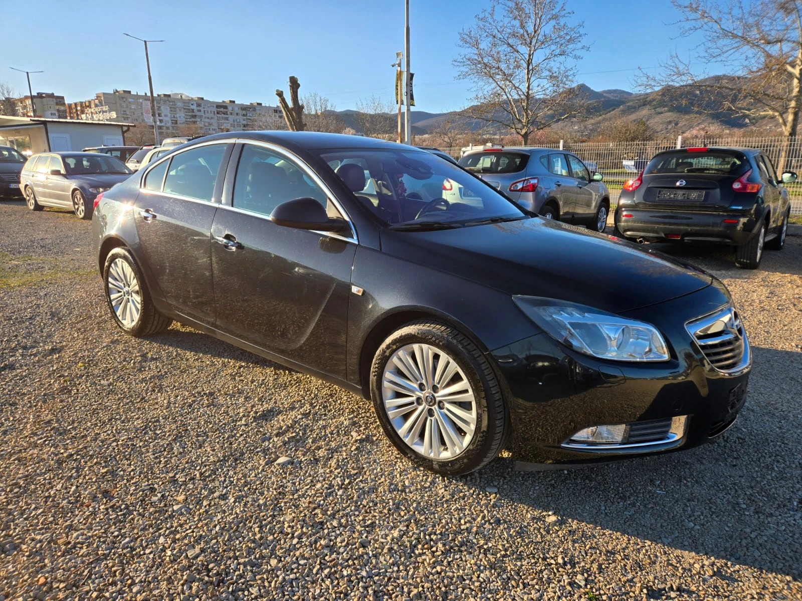 Opel Insignia КАТО НОВА, снимка 4 - Автомобили и джипове - 53821729