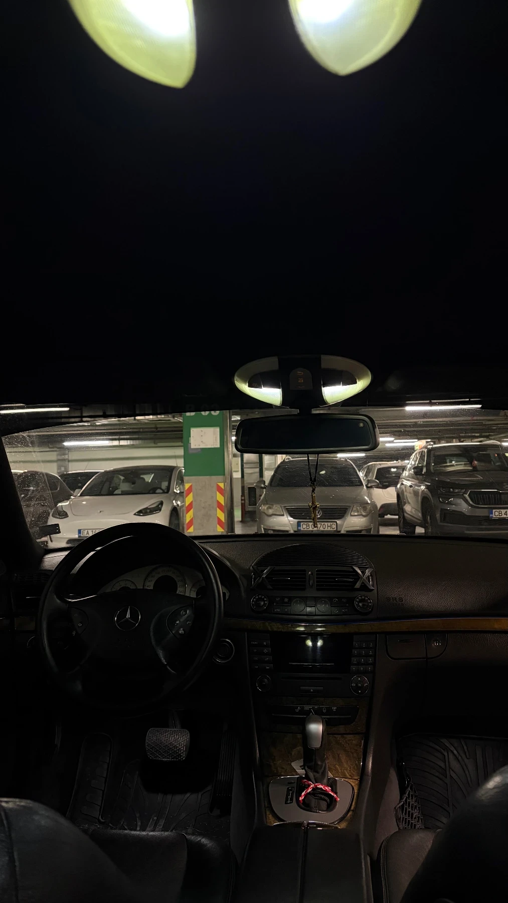 Mercedes-Benz E 270, снимка 8 - Автомобили и джипове - 53914971