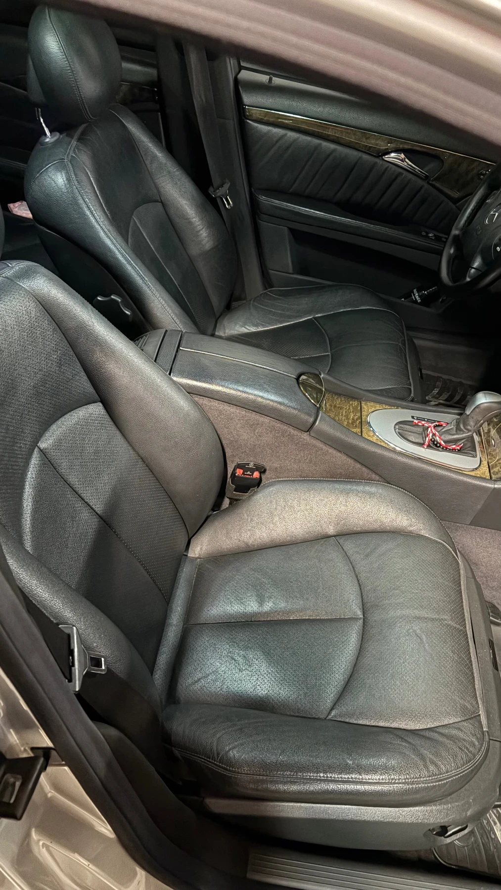 Mercedes-Benz E 270, снимка 10 - Автомобили и джипове - 53914971