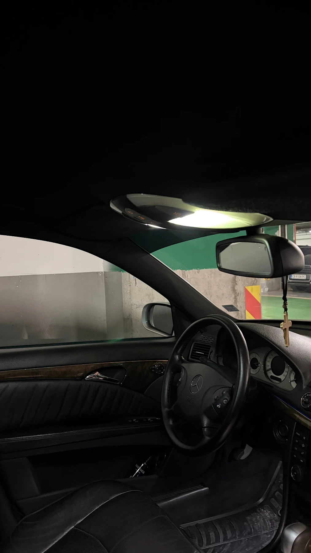 Mercedes-Benz E 270, снимка 9 - Автомобили и джипове - 53914971