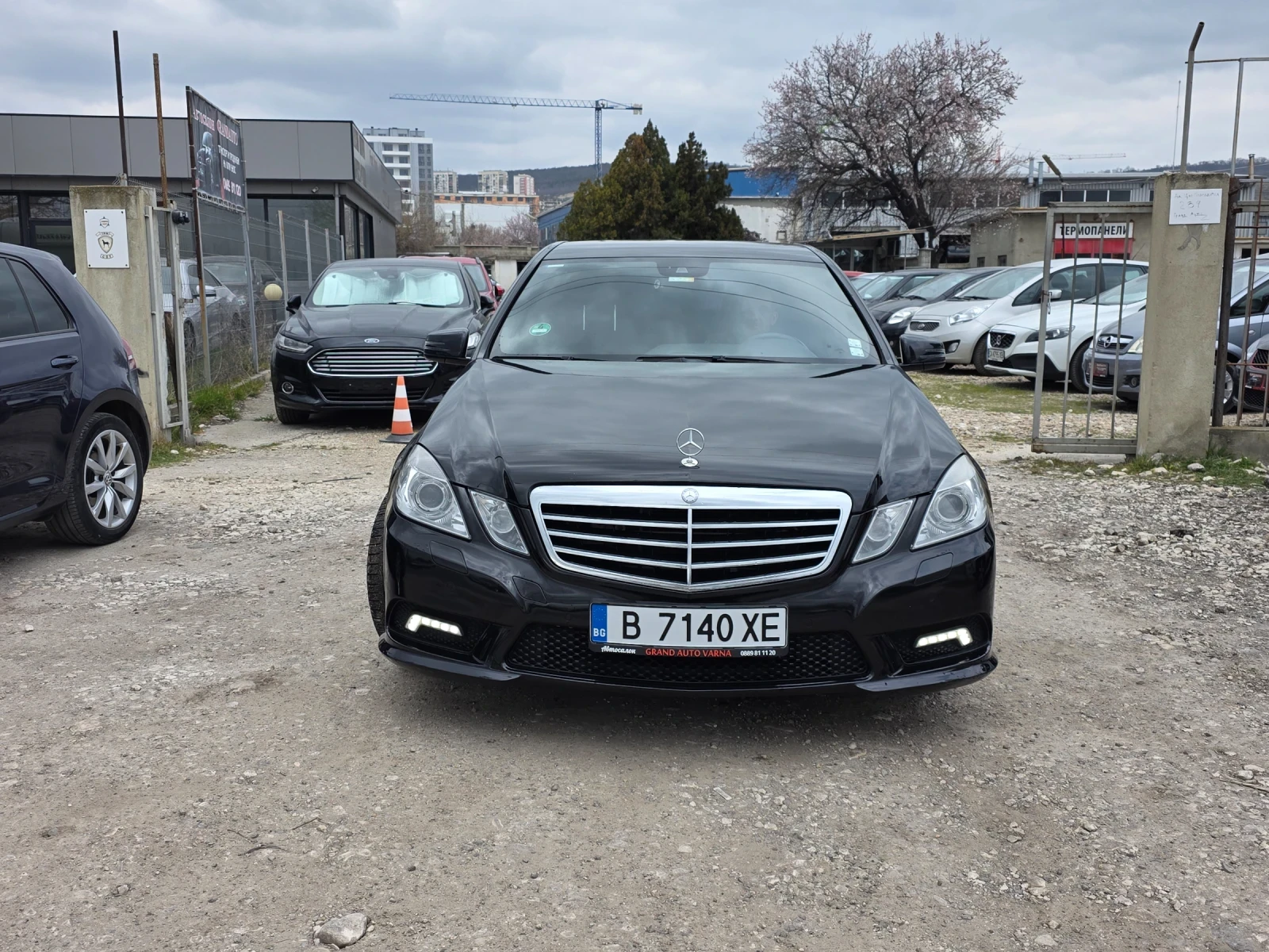 Mercedes-Benz E 350 4Matic AMG Line , снимка 3 - Автомобили и джипове - 54177898
