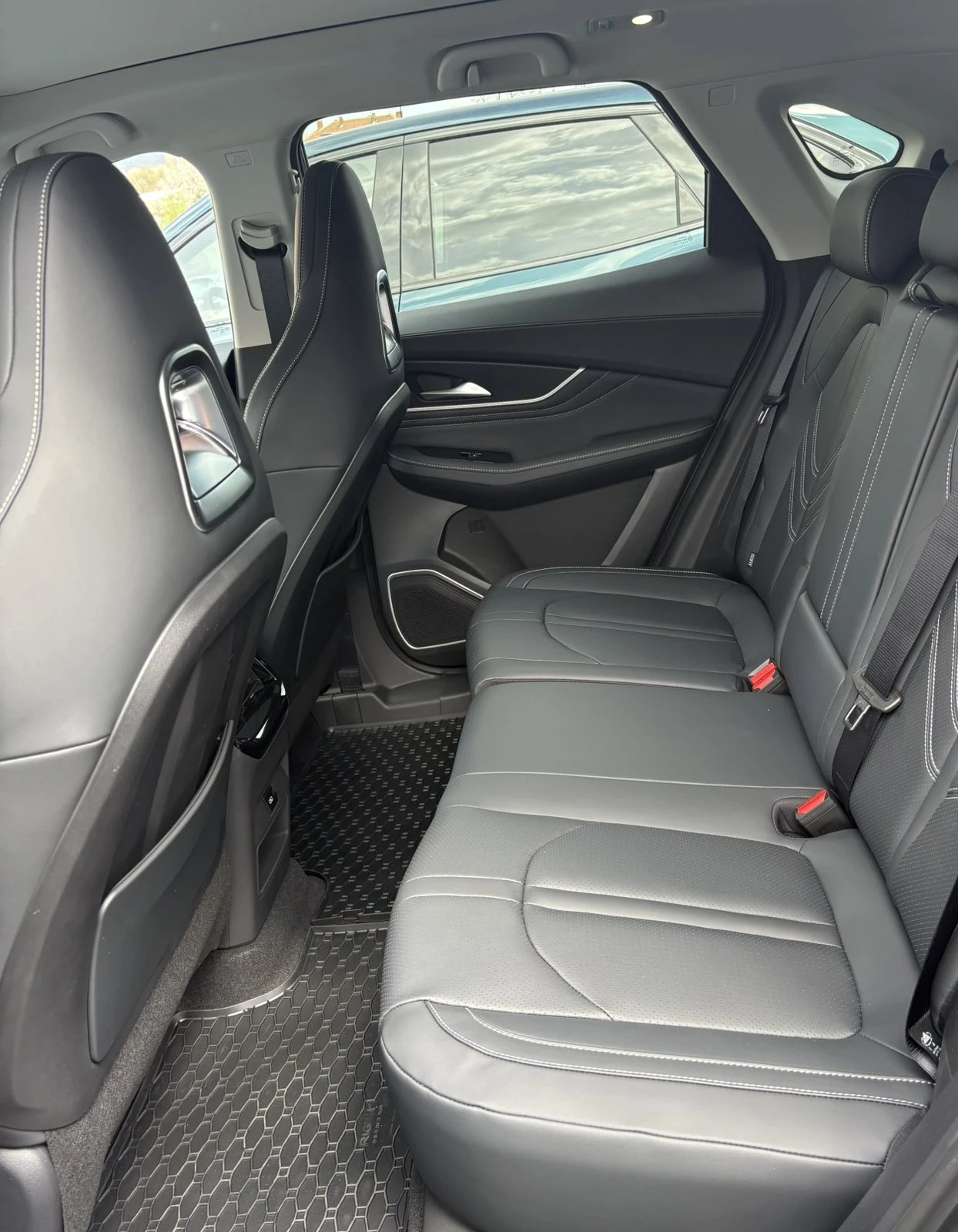 DONGFENG T5-EVO 1.5 HEV, снимка 9 - Автомобили и джипове - 54216095