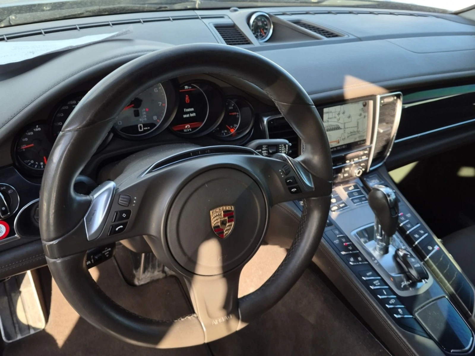 Porsche Panamera 4S* PDK* ОБДУХ* ПОДГРЕВ* КАМЕРА* KEYLESS* BOSE, снимка 10 - Автомобили и джипове - 54459817