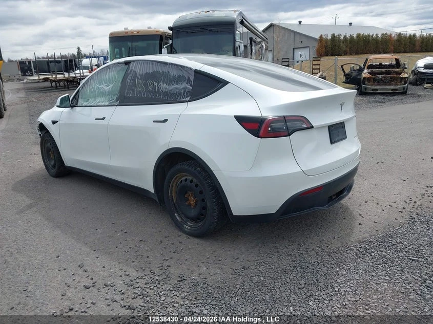 Tesla Model Y Long Range 4x4, снимка 2 - Автомобили и джипове - 54656964