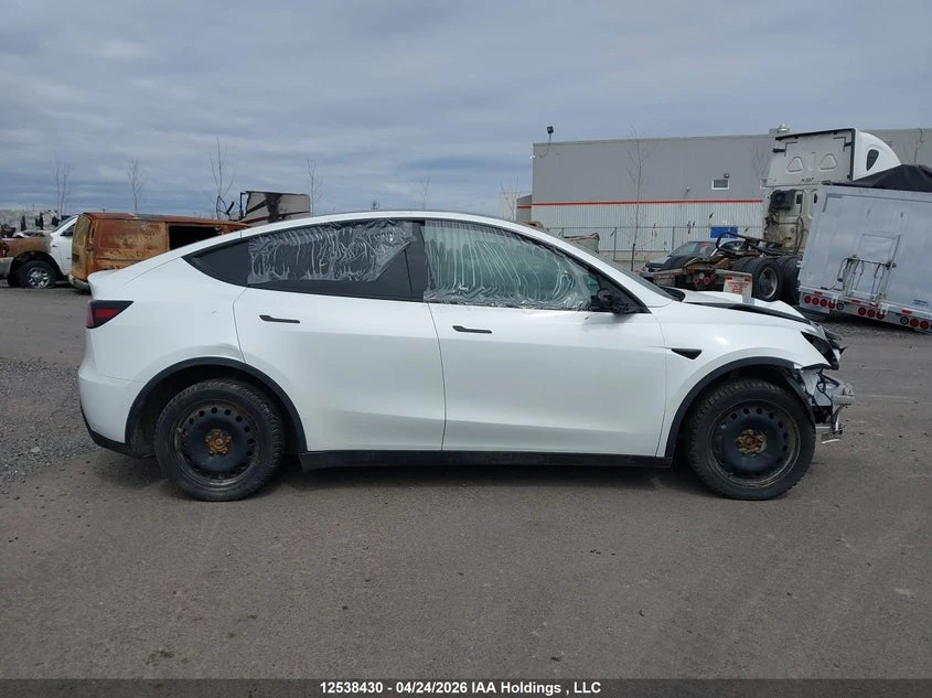 Tesla Model Y Long Range 4x4, снимка 7 - Автомобили и джипове - 54656964