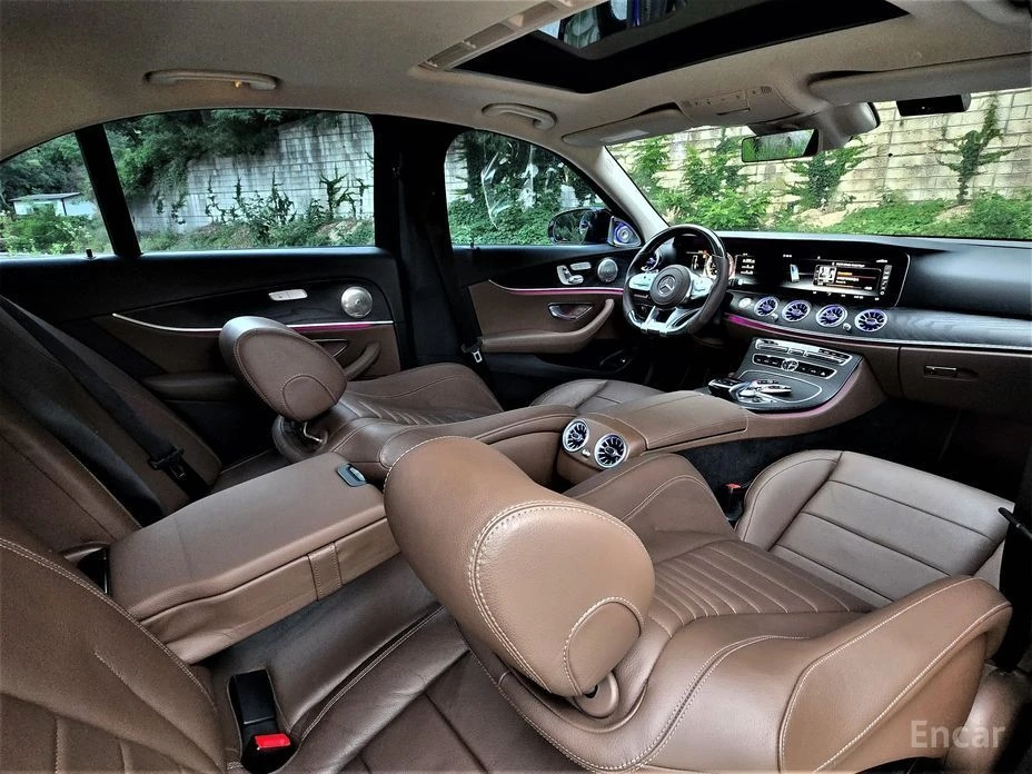 Mercedes-Benz E 220, снимка 8 - Автомобили и джипове - 54812242