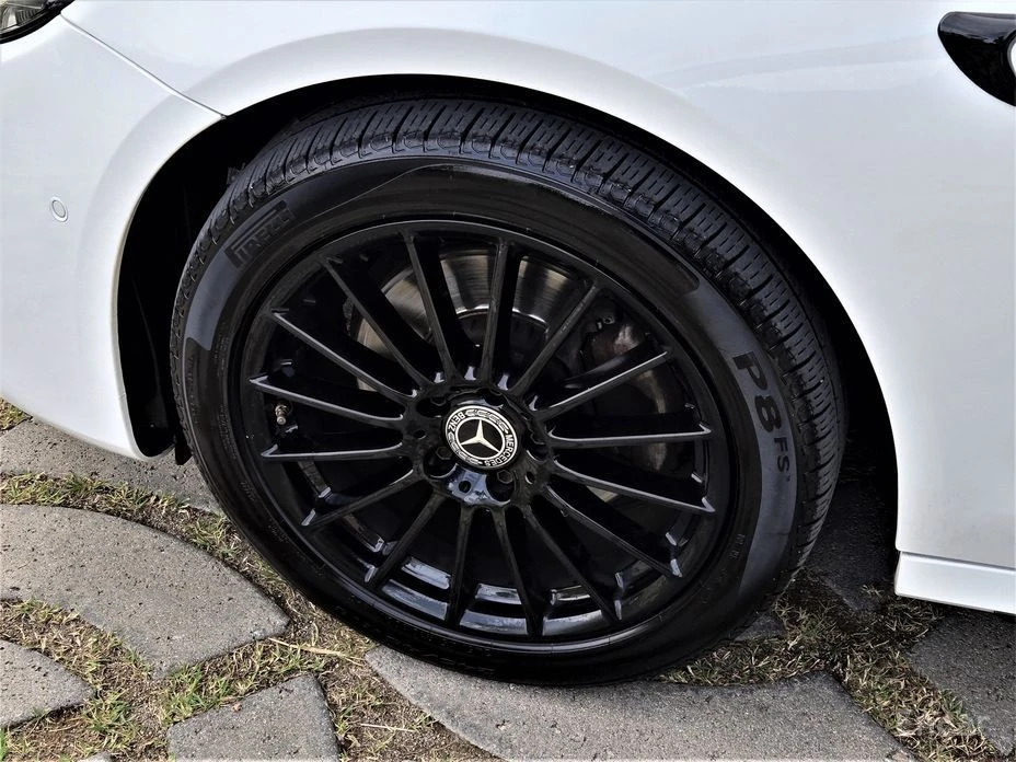 Mercedes-Benz E 220, снимка 10 - Автомобили и джипове - 54812242