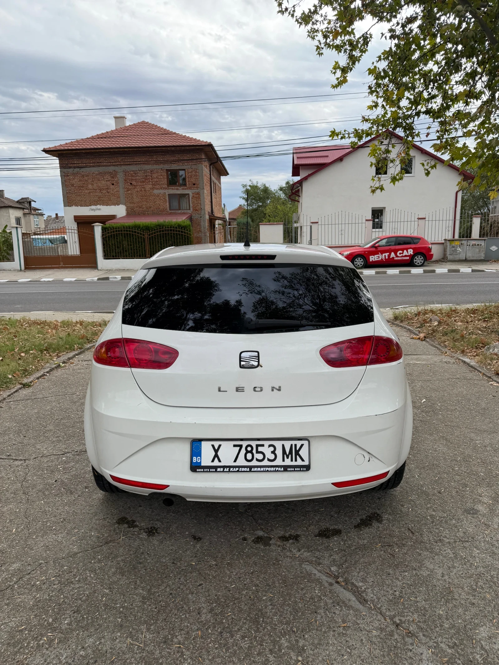 Seat Leon, снимка 6 - Автомобили и джипове - 55281398