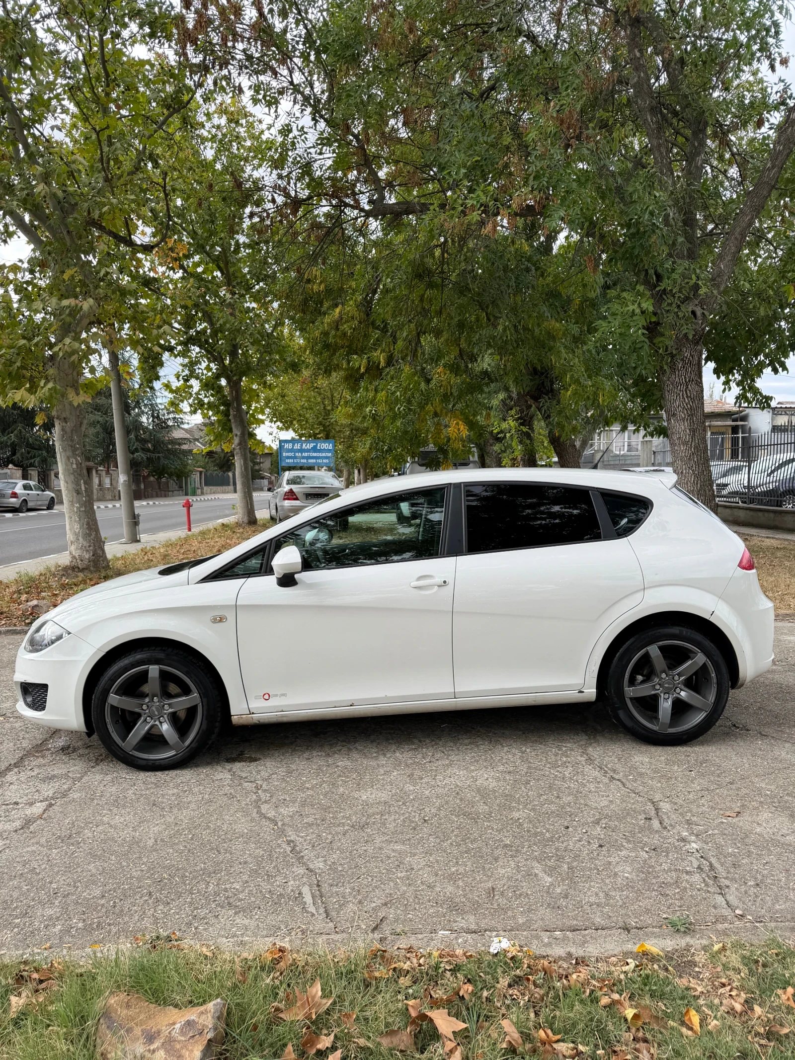 Seat Leon, снимка 8 - Автомобили и джипове - 55281398
