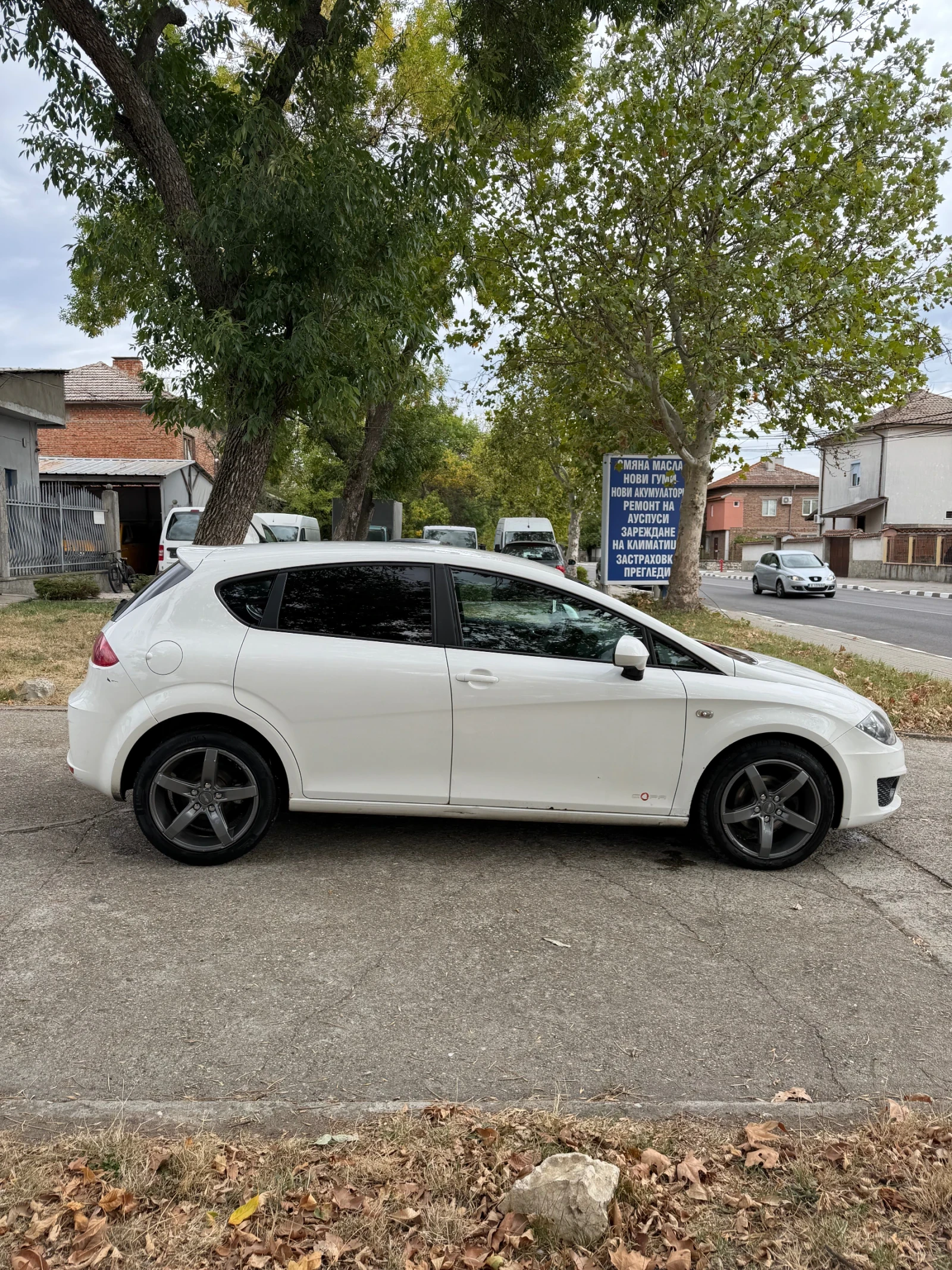 Seat Leon, снимка 4 - Автомобили и джипове - 55281398