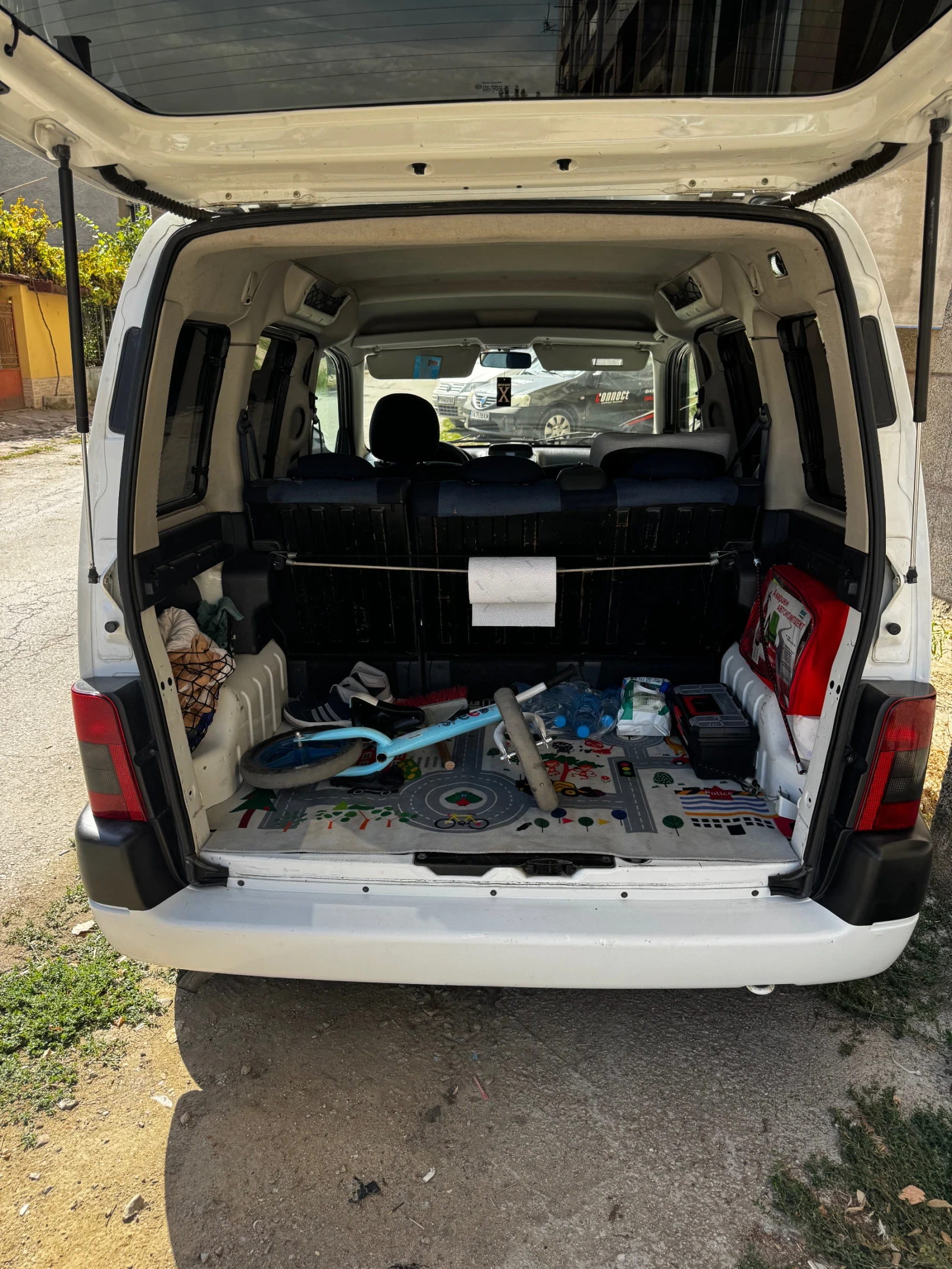 Citroen Berlingo Multispace 1.4, снимка 12 - Автомобили и джипове - 56085446