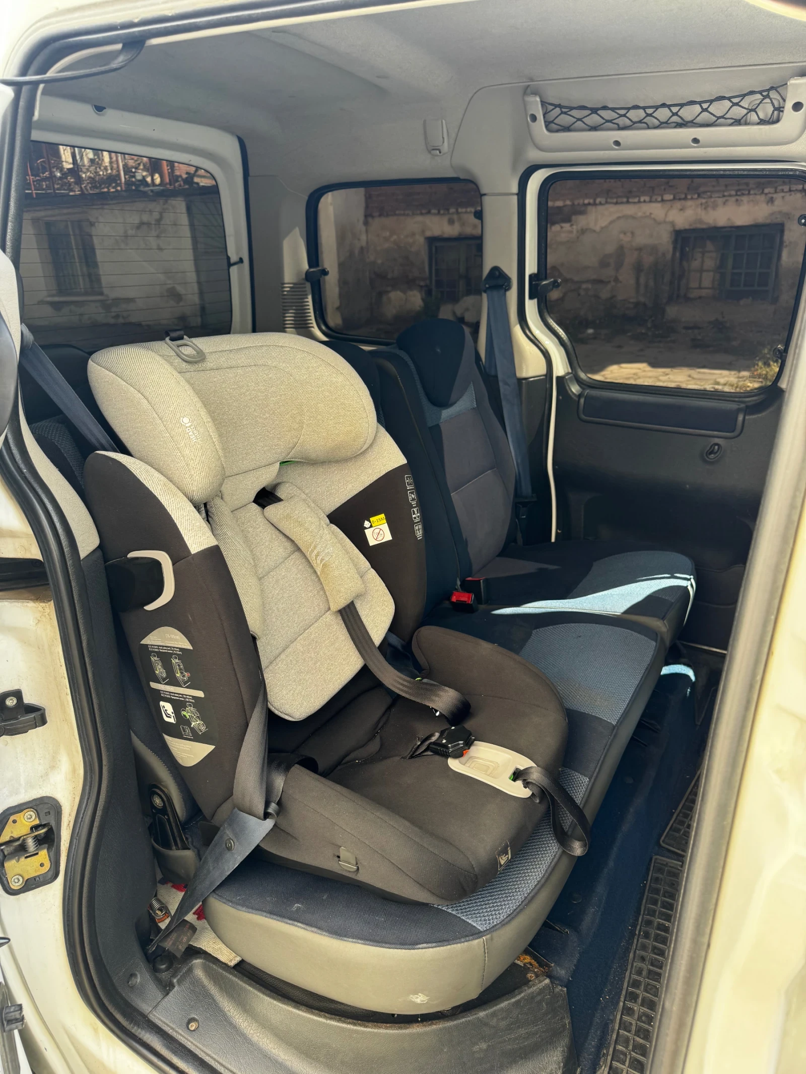 Citroen Berlingo Multispace 1.4, снимка 11 - Автомобили и джипове - 56085446