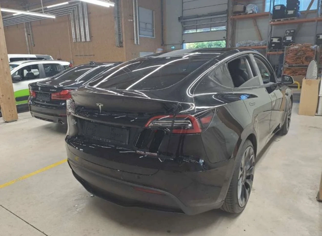 Tesla Model Y !!!������� ����!!! PERFORMANCE DUAL MOTOR AWD  | Mobile.bg � ����������� 4