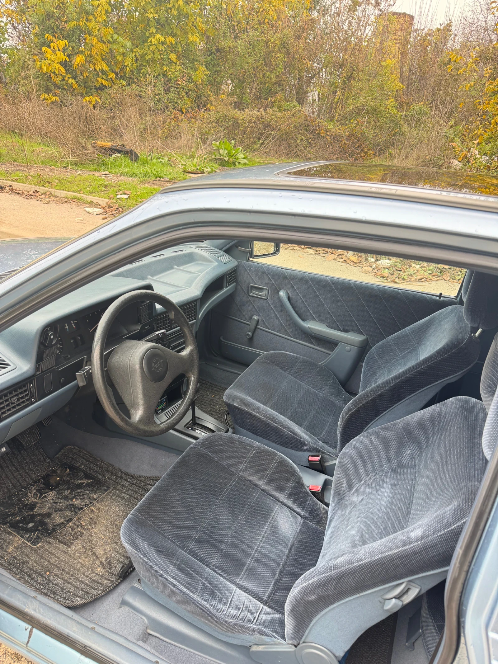Opel Kadett 1.6, снимка 10 - Автомобили и джипове - 56617757