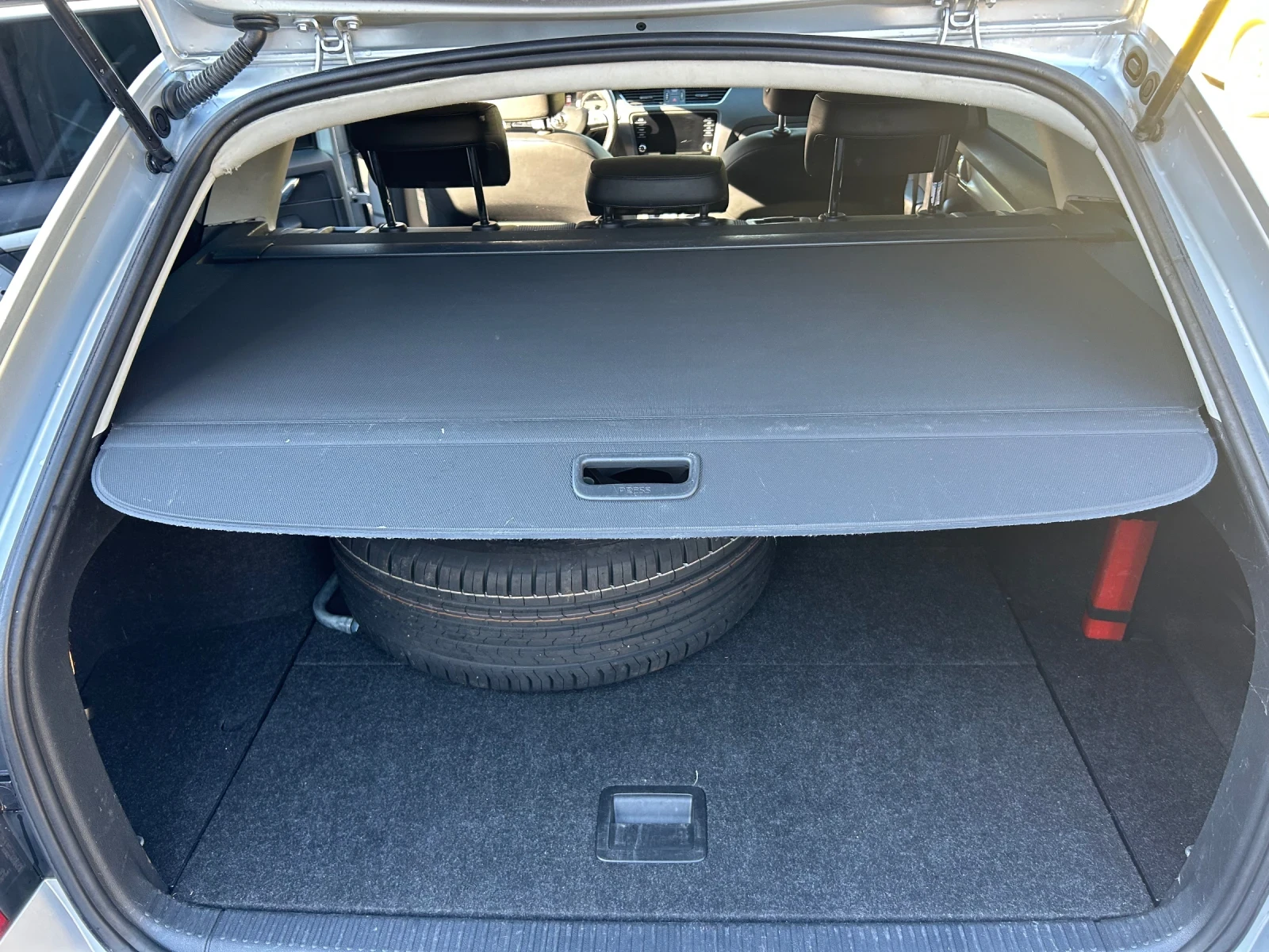 Skoda Octavia 1.5 tsi DSG, снимка 17 - Автомобили и джипове - 56637870