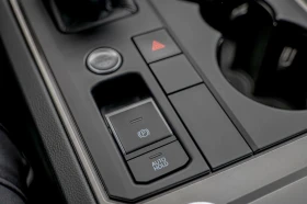 VW Touareg 3.0TDI/Elegance/4Motion/Lane Assist/F1/Isofix | Mobile.bg � ����� ������ 10