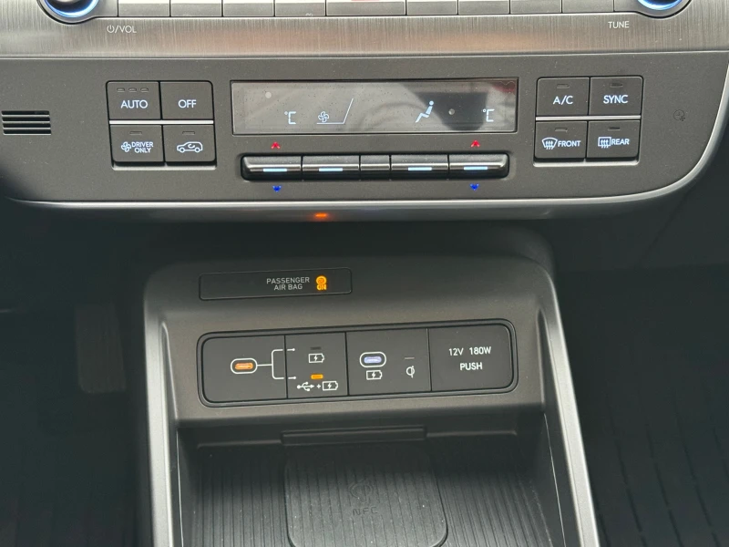 Hyundai Kona Premium, снимка 14 - Автомобили и джипове - 52465436