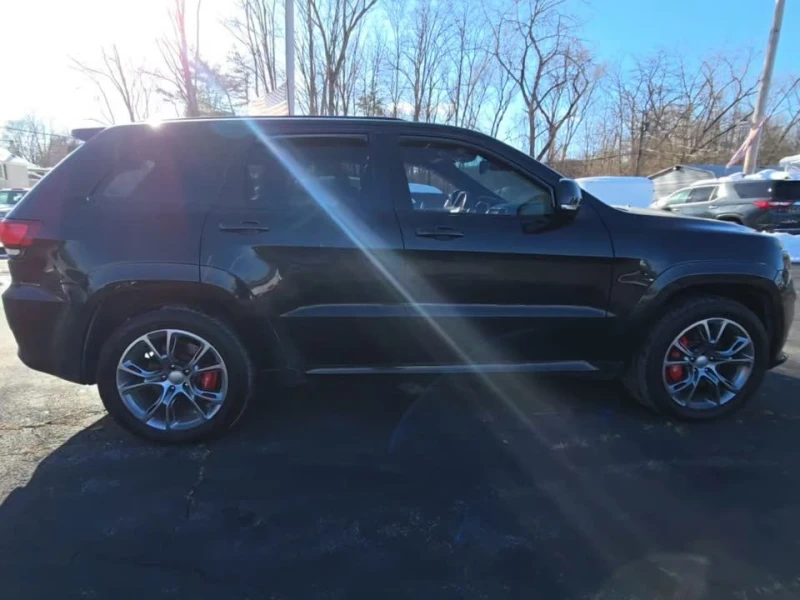 Jeep Grand Wagoneer, снимка 5 - Автомобили и джипове - 53442924