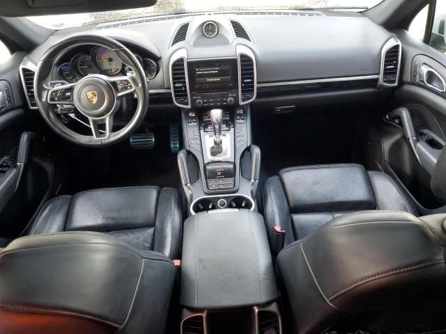 Porsche Cayenne 3.0L 6 All wheel drive, снимка 11 - Автомобили и джипове - 53168612