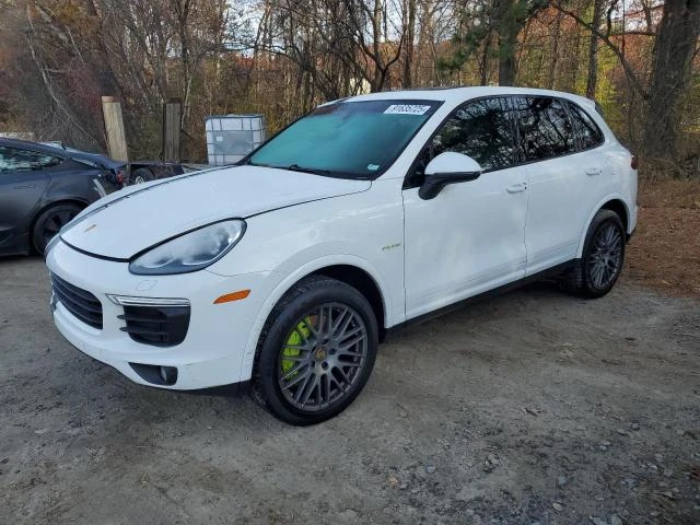 Porsche Cayenne 3.0L 6 All wheel drive