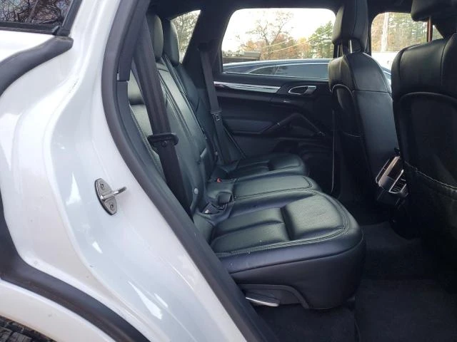 Porsche Cayenne 3.0L 6 All wheel drive - изображение 3