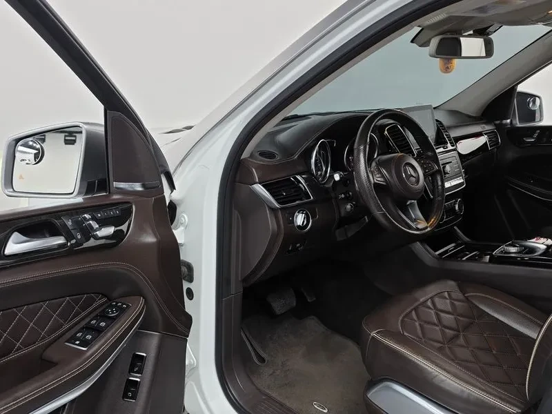 Mercedes-Benz GLS 500 4Matic, снимка 10 - Автомобили и джипове - 56070232