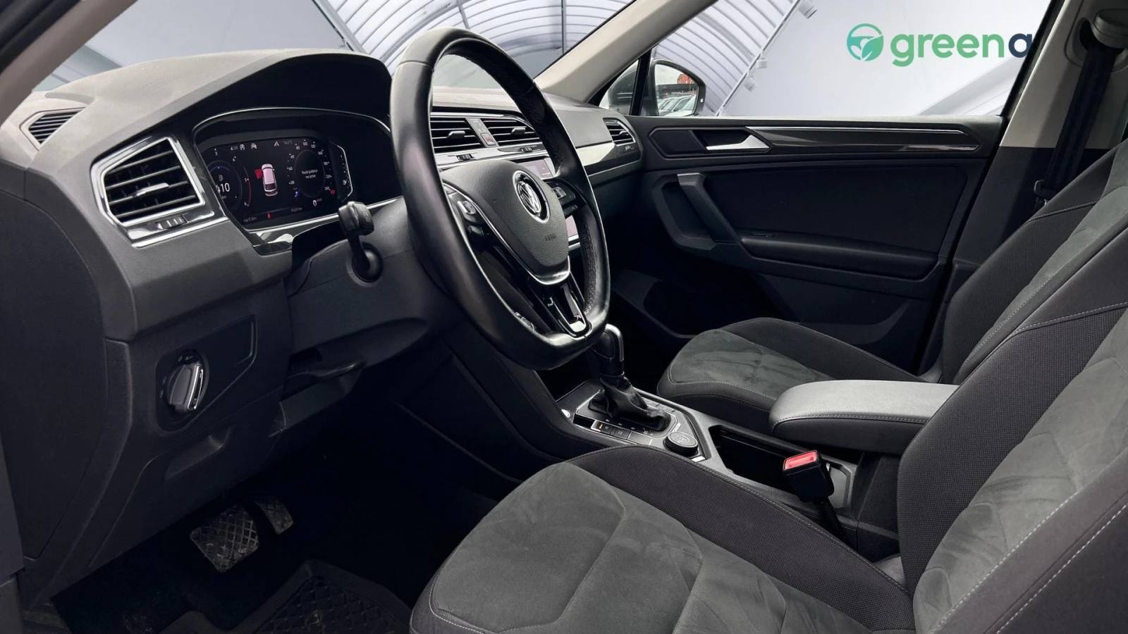 VW Tiguan 2. 0 TDi SCR R-Line 4Motion, Месечна вноска от 722 - изображение 9