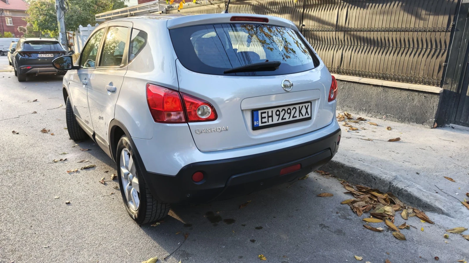 Nissan Qashqai 2.0 4х4 , снимка 3 - Автомобили и джипове - 56537656