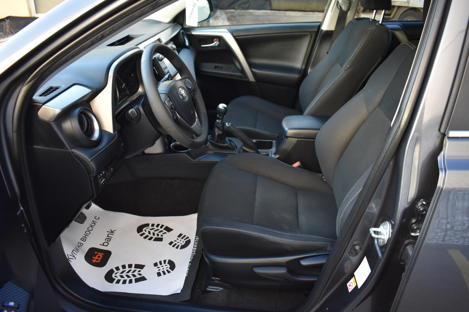 Toyota Rav4 2.0D4D/124kc= KEYLESSGO= ITALY= ОТЛИЧНА!!!, снимка 9 - Автомобили и джипове - 53831237